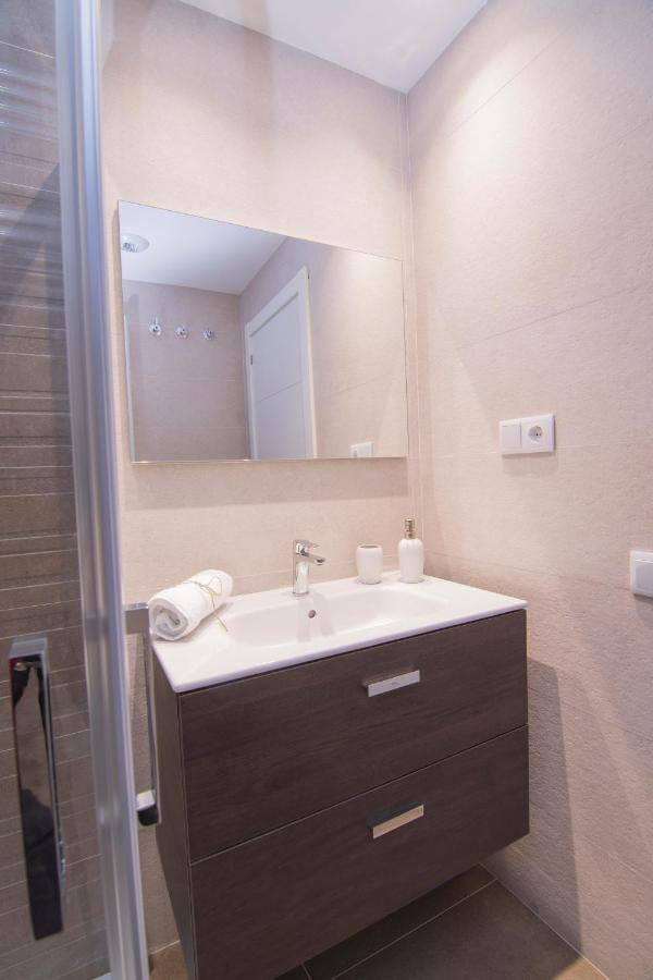La Terraza De La Vega - Ubicacion Inmejorable , Wifi , Terraza Y Parking Gratuito Apartment Овиедо Екстериор снимка
