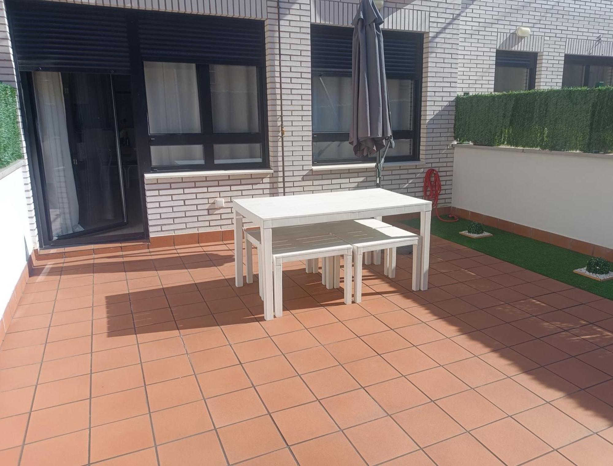 La Terraza De La Vega - Ubicacion Inmejorable , Wifi , Terraza Y Parking Gratuito Apartment Овиедо Екстериор снимка